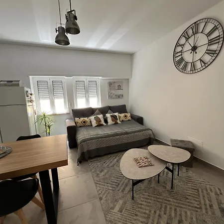 - Alda Do Mar Назаре