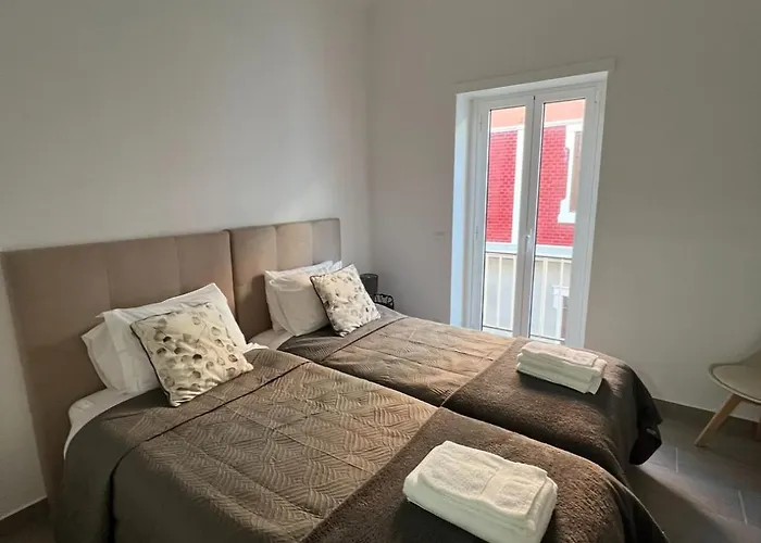 - Alda Do Mar Daire Nazaré